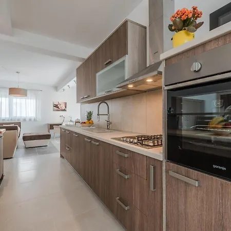 Gorgeous Home In Debeljak With Wifi * Debeljak