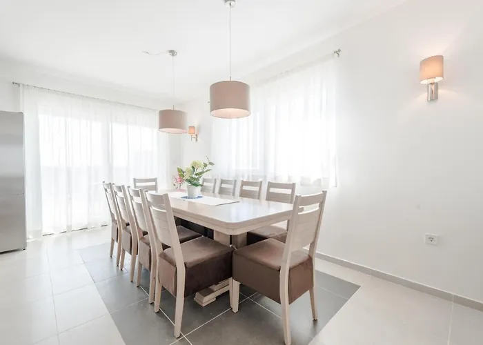 Gorgeous Home In Debeljak With Wifi Dom wakacyjny