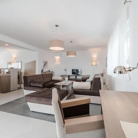 Prázdninový dům Cozy Home In Debeljak *