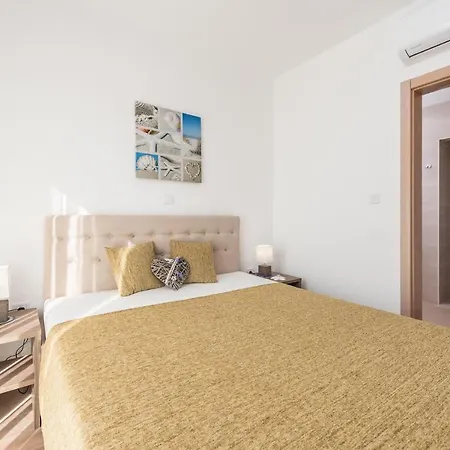 Cozy Home In Debeljak *