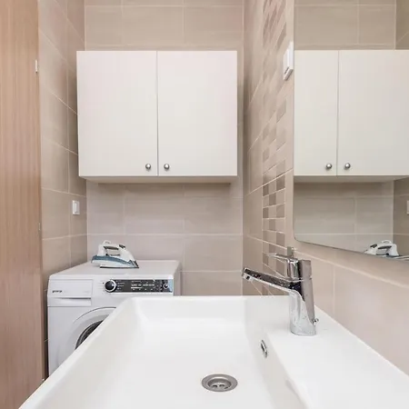 Prázdninový dům Cozy Home In Debeljak *