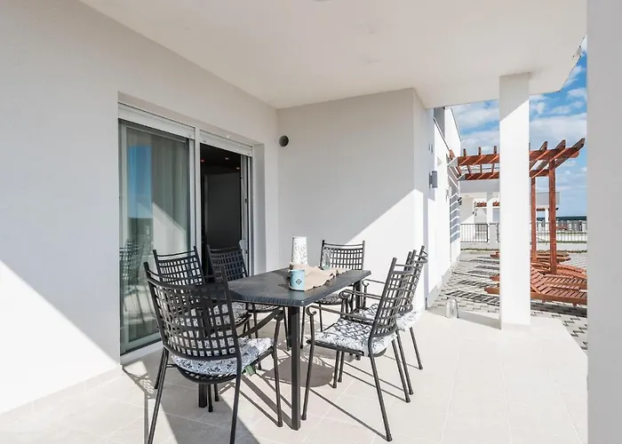 Gorgeous Home In Debeljak With Wifi * Debeljak