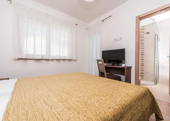 Gorgeous Home In Debeljak With Wifi * Debeljak